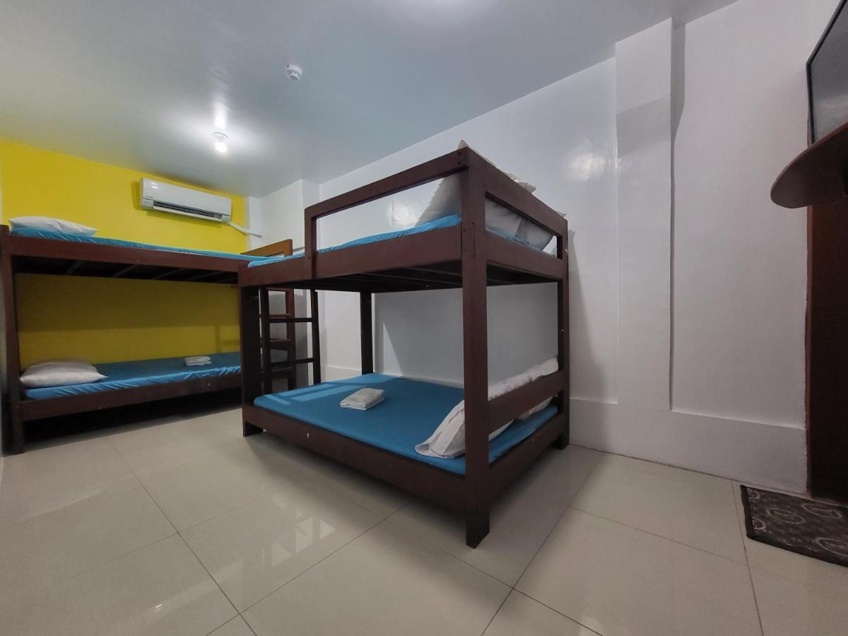 Отель Wendy'S Apartelle Manoc-Manoc Экстерьер фото