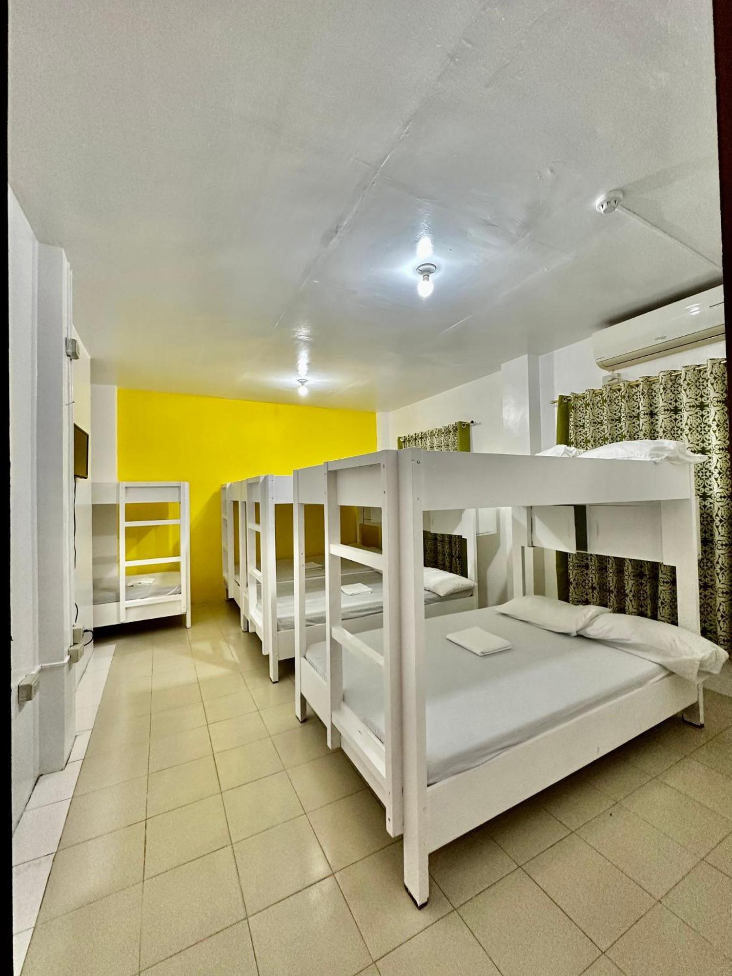 Wendy'S Apartelle Manoc-Manoc Экстерьер фото