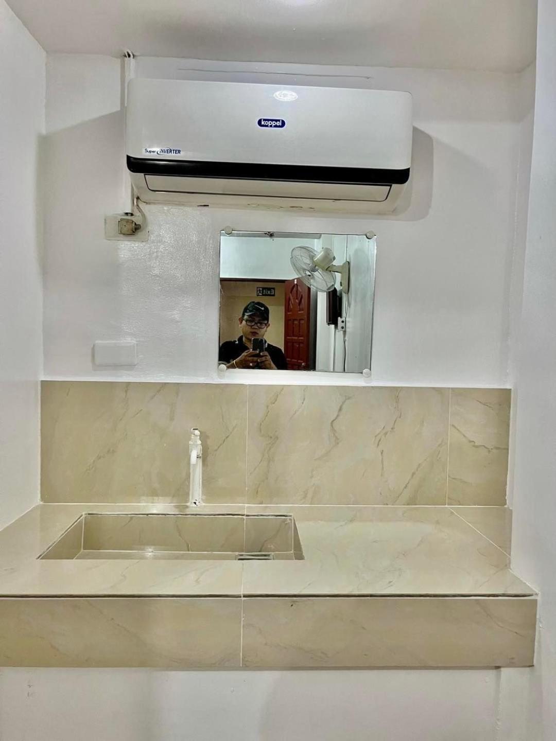 Wendy'S Apartelle Manoc-Manoc Экстерьер фото